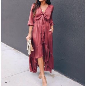 Rewarding satin pocketed dress Vici collection